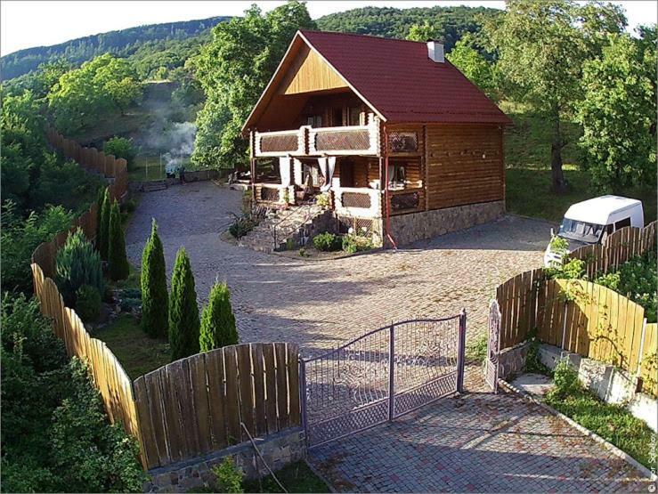 Творча Садиба Svalyava Exterior photo